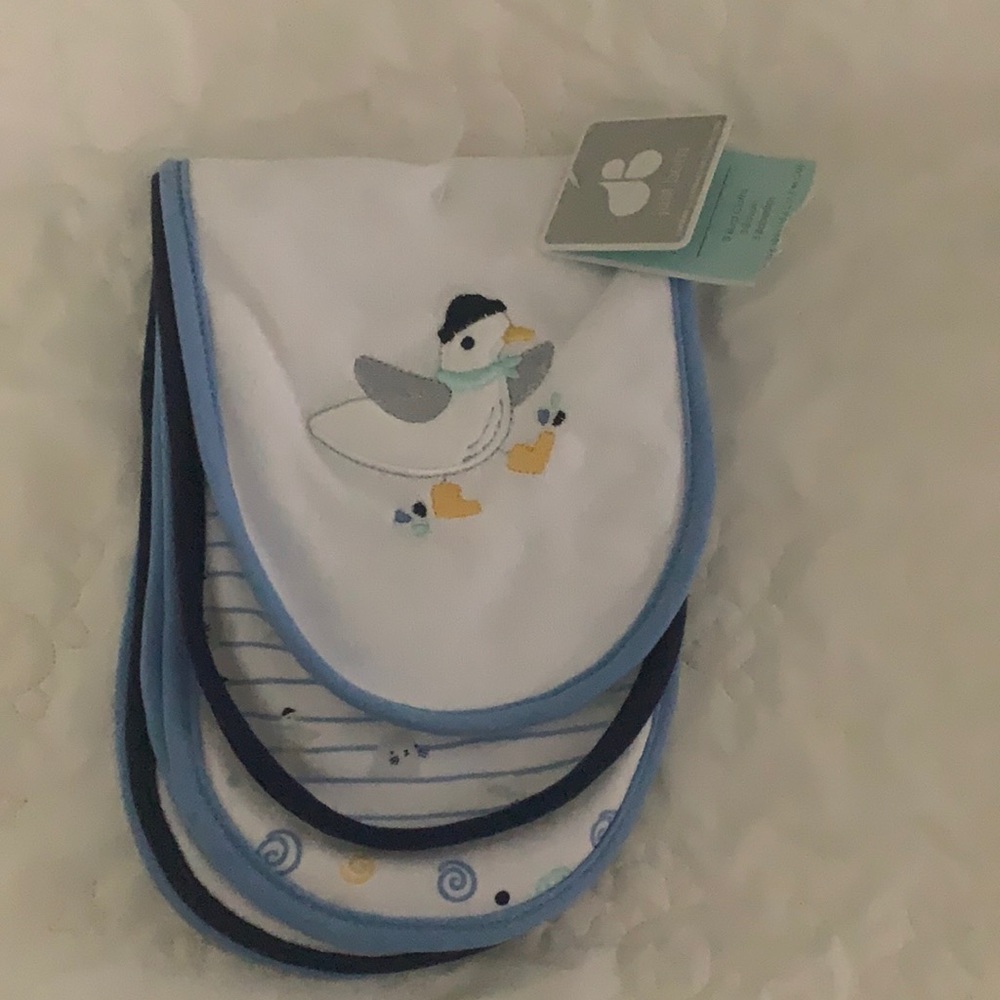 NWT 3 pack burp cloths